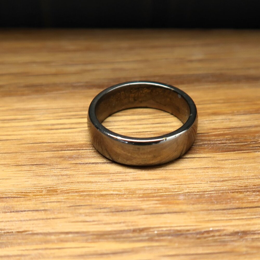 Simple Silver Tone Band Ring Size 7.5 Unisex Travel Gift Office